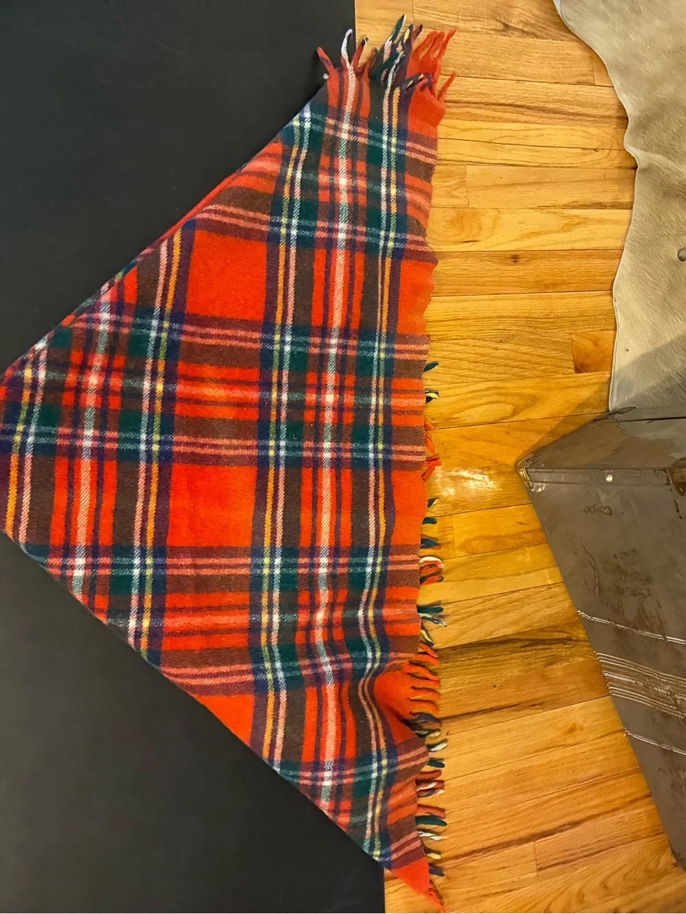 Plaid Stadium Blanket Tartan 100% Wool Blanket /Scarf W/ Fringe Red/ Blue Plaid